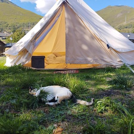 Camping La Zarapica - Palacios Del Sil 外观 照片