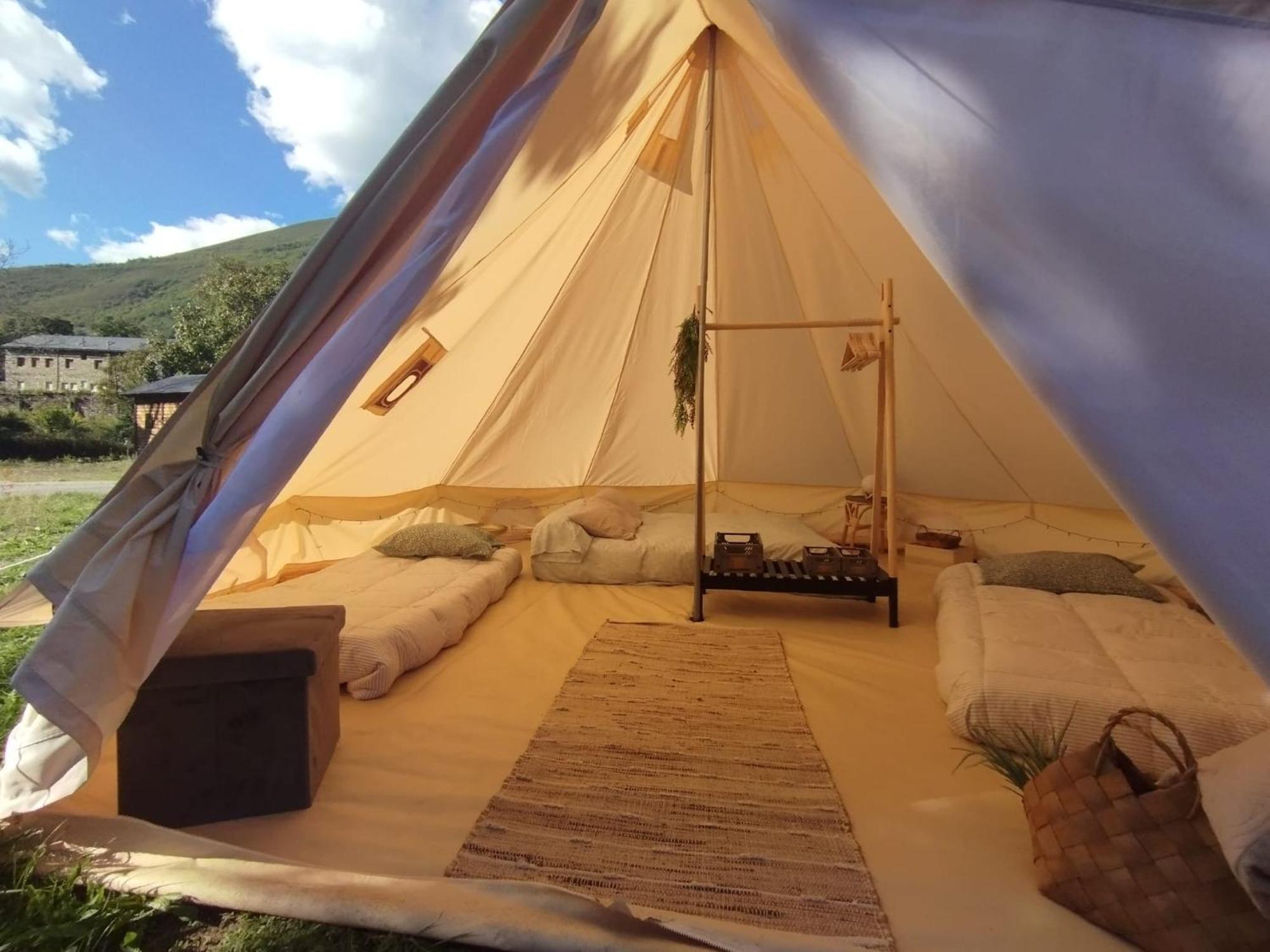 Camping La Zarapica - Palacios Del Sil 外观 照片