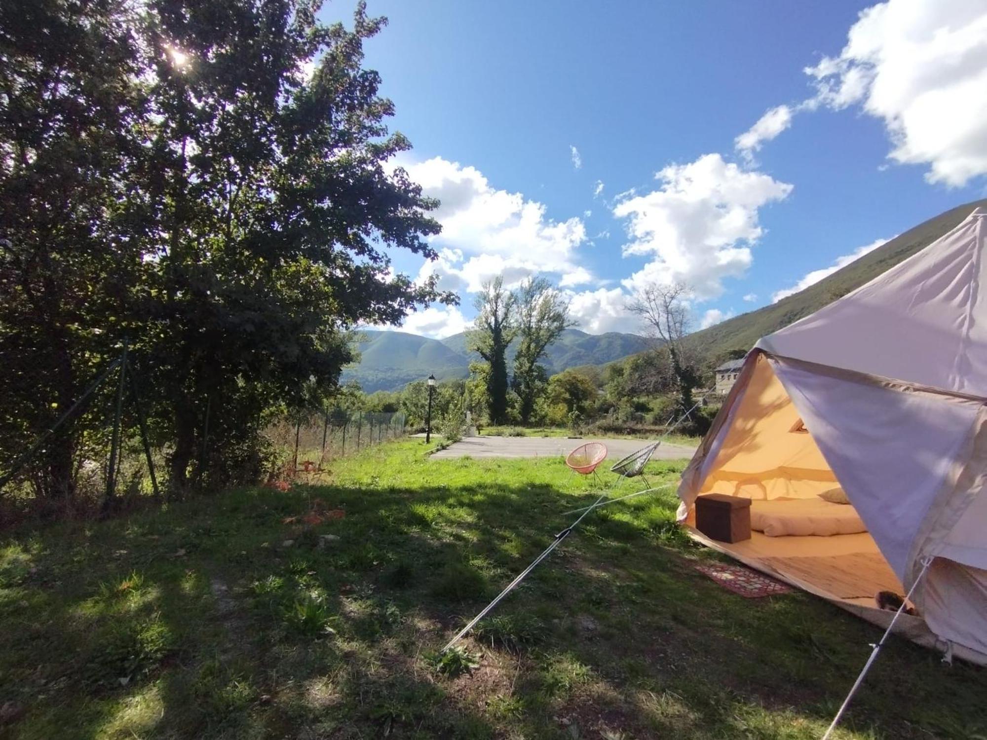 Camping La Zarapica - Palacios Del Sil 外观 照片